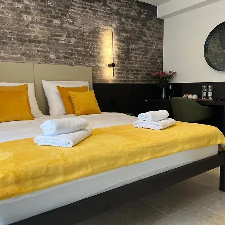 Arena Prestige Apartment